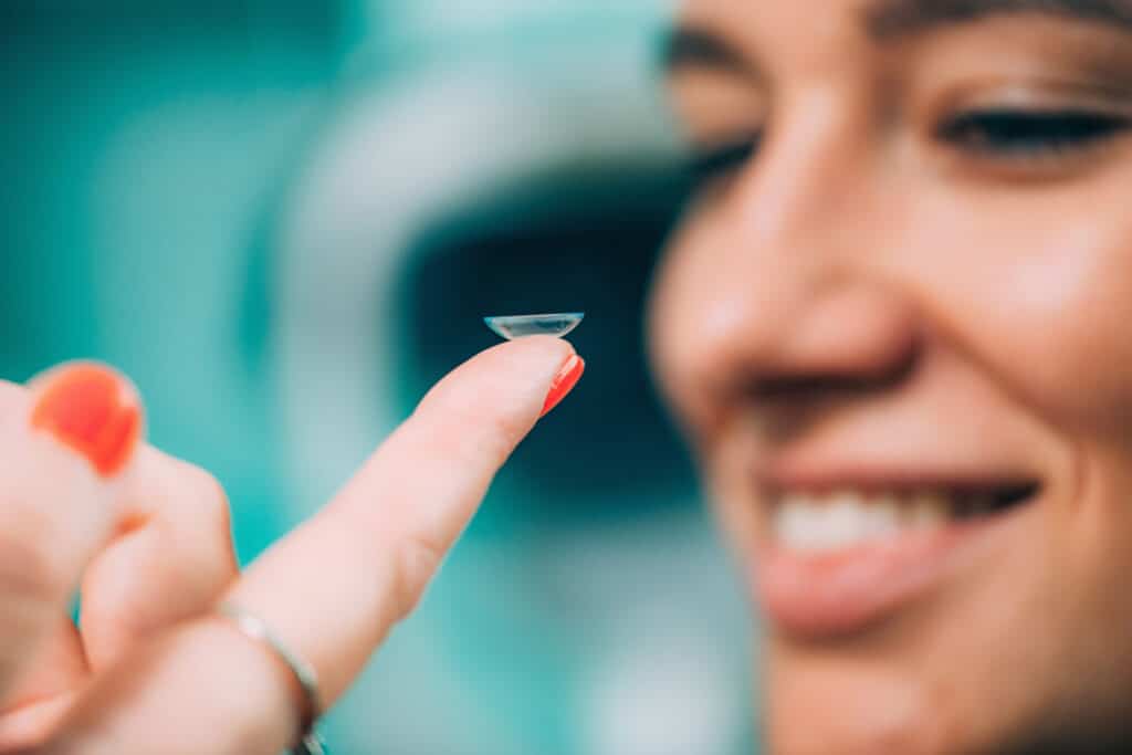 How Long Can You Wear Contact Lenses