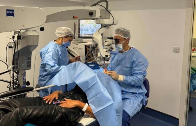 Mr Almousa performing surgery 4 Mr Almousa performing surgery